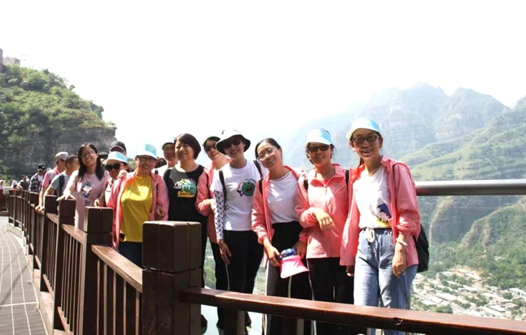 戶外拓展訓(xùn)練